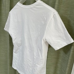 ARMANI アルマーニ　ホワイト Vネック Tシャツ 半袖Tシャツ カットソー トップス Tシャツ 白 ホワイトサイズLの画像