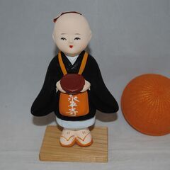 [1616J] お坊さんの置物　永平寺　陶器　僧侶　高さ14cm の画像