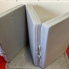 【お持ち帰り限定】☆持ち運び簡単！　三つ折りマットレス　商品番号:184の画像