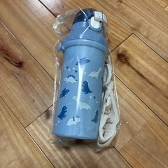子ども用　お皿、水筒(恐竜)の画像