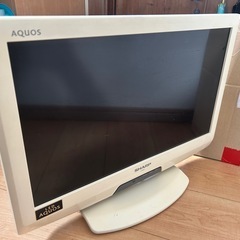 20インチ AQUOS 液晶テレビ SHARPの画像