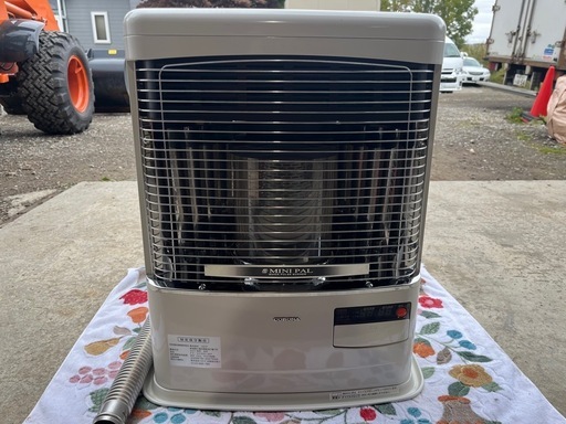 2018年製　コロナ　FF式石油ストーブ　FF-VT5518P(W) 製品詳細｜ミニパル（Vシリーズ）｜寒冷地用大型ストーブ｜株式会社コロナ