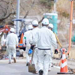 奈良　建設作業員募集（正社員）　月給制　年間休日１１３日以上