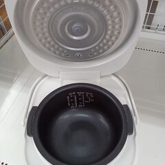 ★リユースのサカイ水戸店★ SHARP 炊飯ジャー 0.54L 19年製 動作確認／クリーニング済み MT5842の画像
