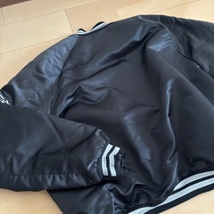 RAIDERSスタジャンの画像