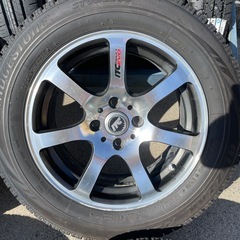 イストなどに❗️１８５／６５Ｒ１５　４本セット　ブリザックＶＲＸの画像