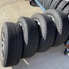 イストなどに❗️１８５／６５Ｒ１５　４本セット　ブリザックＶＲＸの画像