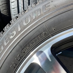 イストなどに❗️１８５／６５Ｒ１５　４本セット　ブリザックＶＲＸの画像