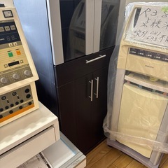 食器棚の画像