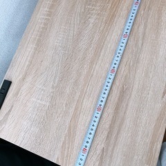 机と椅子の画像