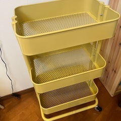 　【IKEA】RÅSKOG ロースコグ　ベージュイエロー　35x45x77 cmの画像