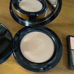 お話し中
【中古品　化粧品】の画像