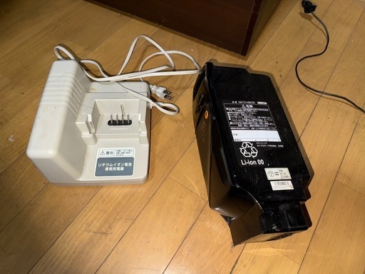 Panasonic 電動自転車　充電器　13.2A