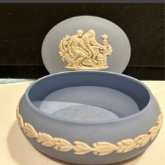 ウェッジウッド　WEDGWOOD ジャスパー　アポロボックス　小物入れアクセサリーケース花柄薔薇2個セット　ハート柄　廃盤品　 の画像