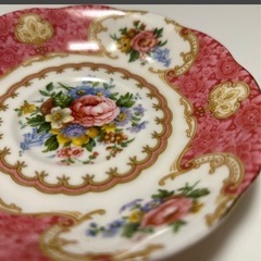 ロイヤルアルバート ROYAL ALBERT 洋食器 皿のみ　食器 レディーカーライル　36 プレート 金彩　花柄　薔薇　イングランド 飾り皿の画像