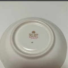 ロイヤルアルバート ROYAL ALBERT 洋食器 皿のみ　食器 レディーカーライル　36 プレート 金彩　花柄　薔薇　イングランド 飾り皿の画像