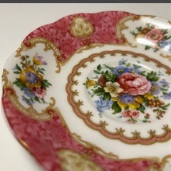 ロイヤルアルバート ROYAL ALBERT 洋食器 皿のみ　食器 レディーカーライル　36 プレート 金彩　花柄　薔薇　イングランド 飾り皿の画像