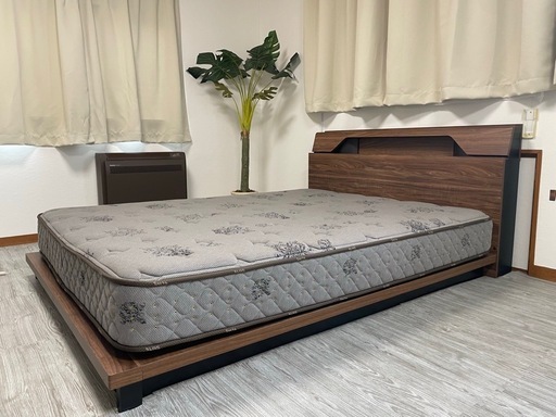 美品✴︎高級ベッド　ワイドダブル　フレームセット✴︎Serta ✴︎