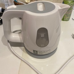電気ケトル（使用期間2年程度）　の画像