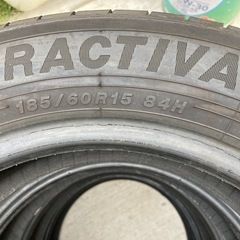 2023年製 YOKOHAMA 185/60R15 4本 夏タイヤ中古 フィットシエンタデミオふぃるだフィルダーの画像