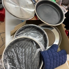 中古 レンジ 時短料理 セラミック マルチパン 5点セット ミトンつきの画像