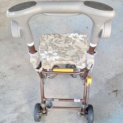 【B342】シルバーカー　歩行補助　さんぽっぽ　軽量　折り畳みOKの画像