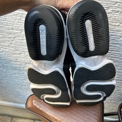 「訳あり」NIKE エア 　26.5センチ　インフィニティの画像