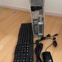 【このまますぐに使用可能】富士通　ESPRIMO D556/MXの画像