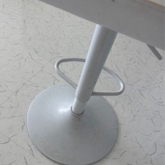 チェアー 椅子 サロン用 上げ下げ可能の画像
