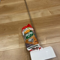 コロコロ　ぱたぱた粘着ローラー　ロングタイプ