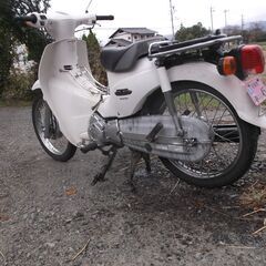 ホンダスーパーカブ110 JA07 人気の白！ 走行2.2万KMの画像