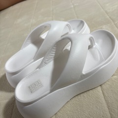 新品♥ホワイトスリッパ♥の画像