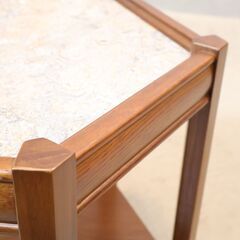 ACME FURNITURE(アクメファニチャー)のBROOKS(ブルックス)HEXAGON(ヘキサゴン)テーブルです。六角形のヴィンテージ感溢れるサイドテーブルは組み合わせてコーヒーテーブルにも♪の画像