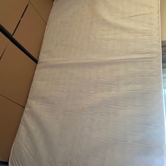 【取りに来ていただける方】セミダブルベッド　マットレスの画像