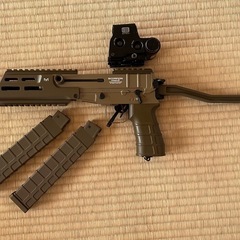 充電器 バッテリー付き スコーピオン mod.D コンパクトマシンガン 東京マルイ 電動ガン SCORPION 予備マガジン 充電器バッテリー付 の画像