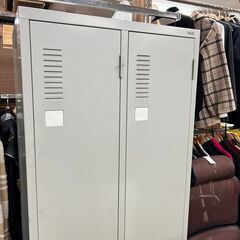 【リサイクル市場エコ伊川谷】2人用ロッカー シリンダー錠 サイズ61×179×51.5ｃｍの画像