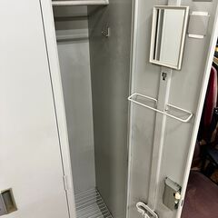 【リサイクル市場エコ伊川谷】2人用ロッカー シリンダー錠 サイズ61×179×51.5ｃｍの画像