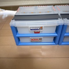 トミカ　パーキング二つセットの画像