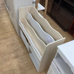 1017-011 ★リユースのサカイ幸手店★　収納付き本立て※剥がれ有り¥2,750(税込)【備考】W91xD30XH74の画像