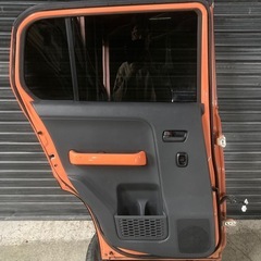 スズキ ハスラー DAA-MR41S 平成28年車  カラーNo A7K  トリムコード C26 左リアドアの画像
