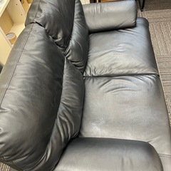 名古屋市内お届け無料ニトリソファー傷・汚れに強い合成皮革 2人掛けソファ( MK02KD Nシールド BK)
黒の画像