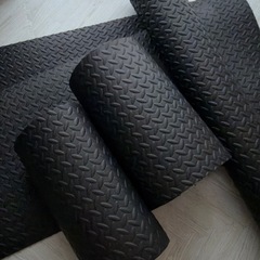 スポーツフロアマット 切れ端5枚の画像