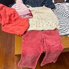 女児110 セット売りジージャンoshkosh
の画像