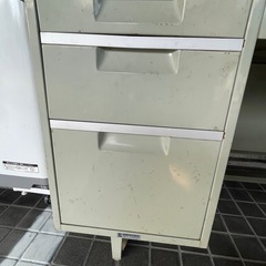 オフィステブル　イス付きの画像