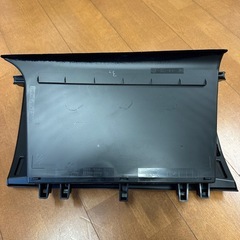 30ヴェルファイアグローブボックスの画像