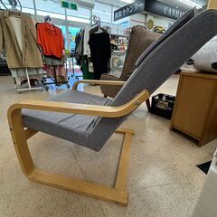 【ジャングルジャングル岩出店】【B218】木製足チェア グレー 中古 家具 和歌山 岩出市 紀の川市 海南市の画像