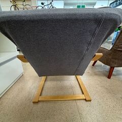 【ジャングルジャングル岩出店】【B218】木製足チェア グレー 中古 家具 和歌山 岩出市 紀の川市 海南市の画像