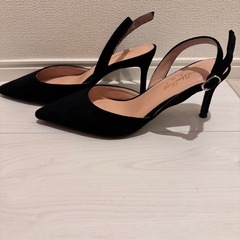 ヒール（黒）の画像