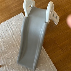 滑り台の画像