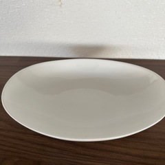 陶器の食器　白の画像